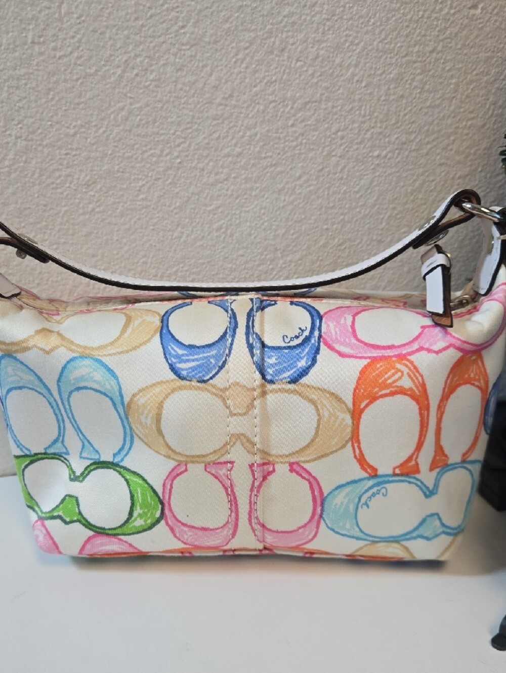 Vintage Coach Scribble Multicolor Signature Canvas Shoulder Bag - Picture 2 of 9